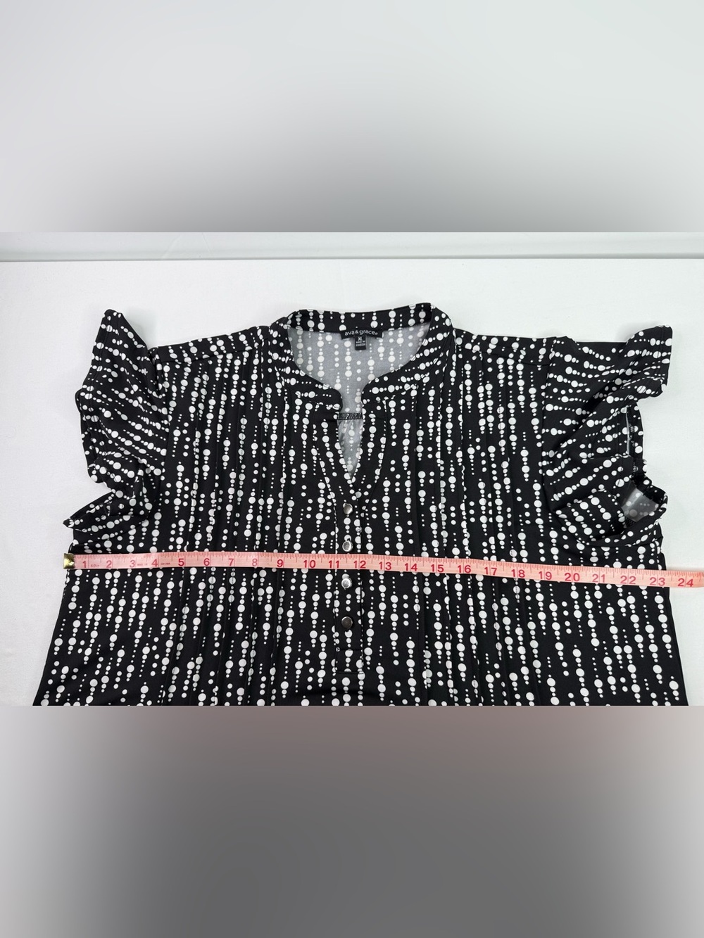 Ava & Grace Black and White Dot-Pattern Short Sleeve Shirt Size XL - Picture 5 of 6